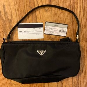Prada Tesstuto Baby Bag in Nero